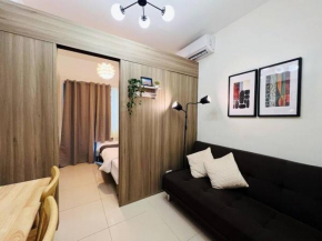 1BR Unit Condotel w Balcony FAME Residences -FM19